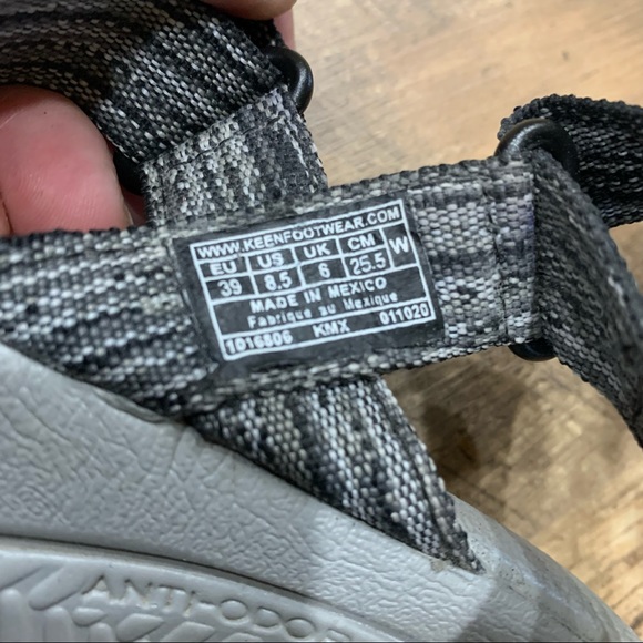 Keen Black and White Sandals with Protective Toe Bumper - Picture 11 of 11